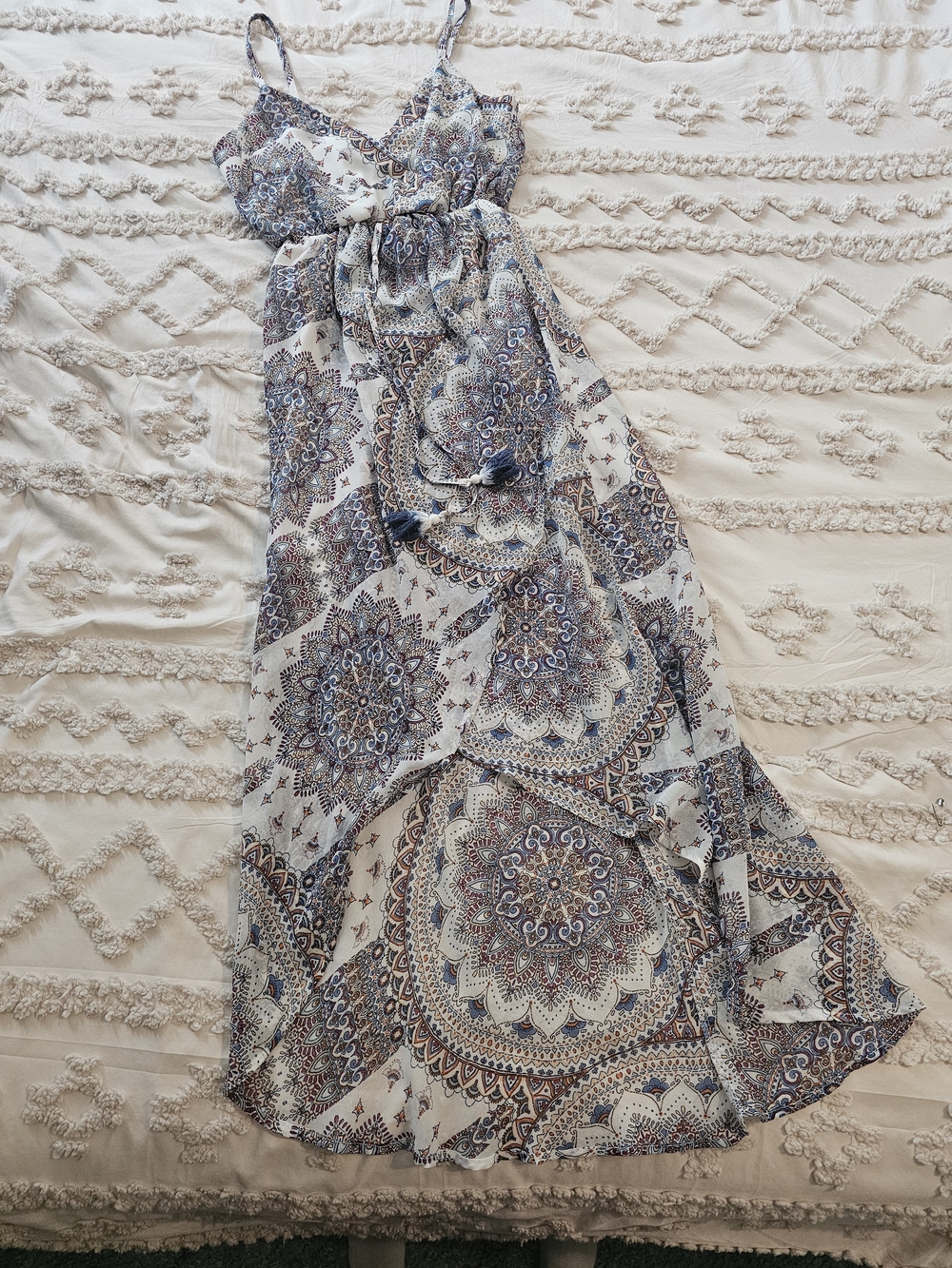 Charlotte Russe Bohemian White and Blue Printed High/Low Dress